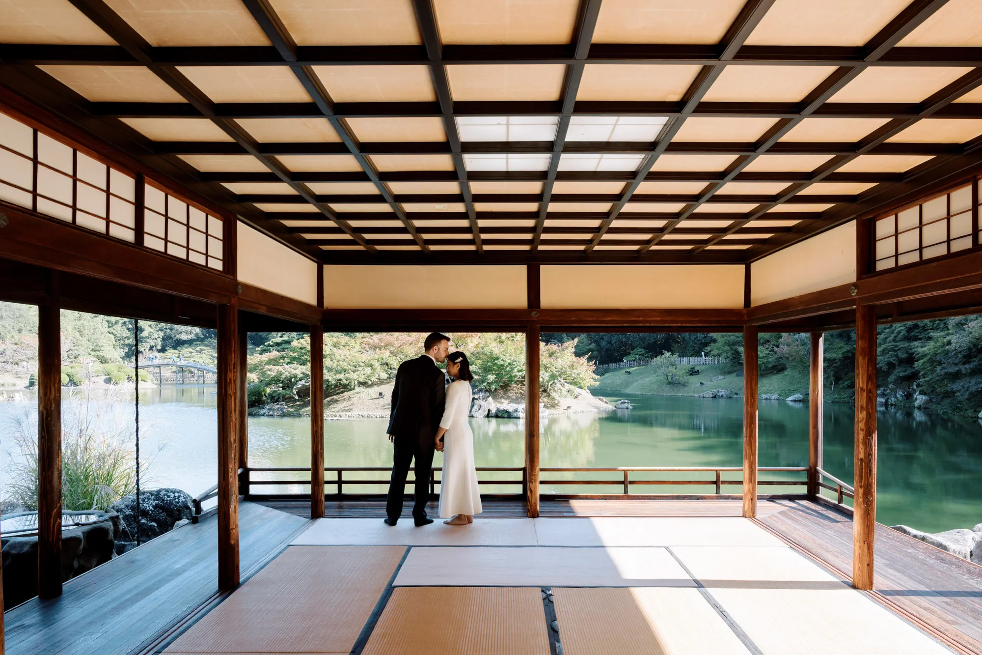 Japan elopement couple wedding photography — Japan Serenity intimate ceremony